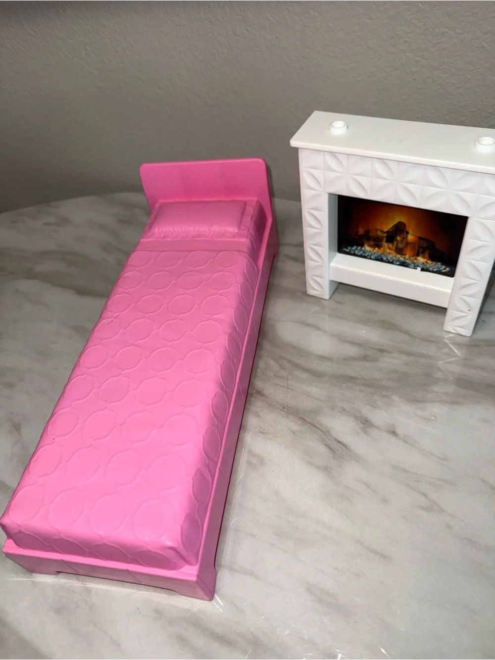 Barbie dream house pink bed and fireplace